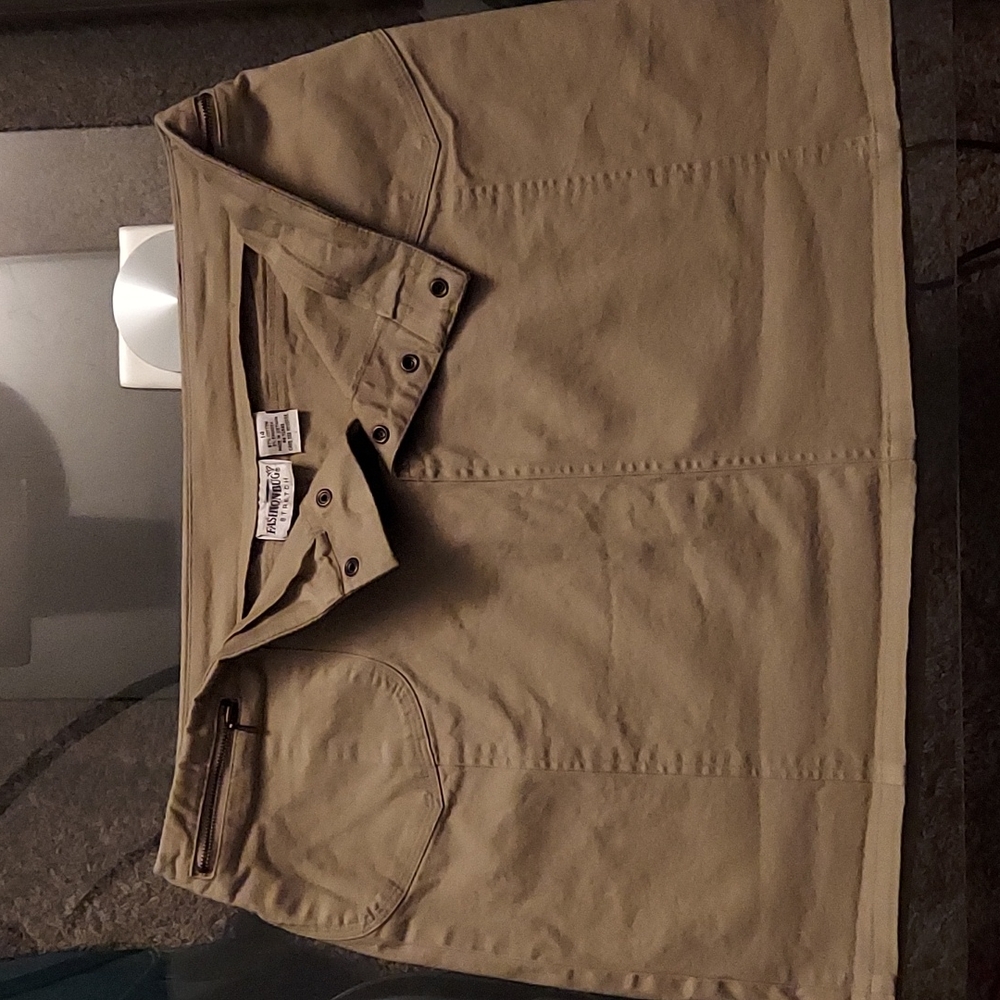 Juniors skirt, Fashion Bug Stretch, Size 14